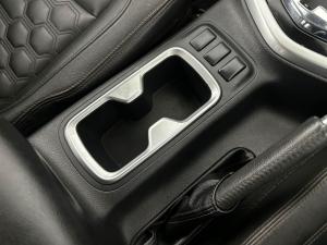 Nissan Navara 2.5DDTI LE/LE Plus 4X4 automatic D/C - Image 7