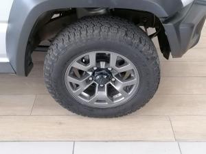 Suzuki Jimny 1.5 GLX AllGrip 3-door manual - Image 10