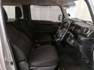 Suzuki Jimny 1.5 GLX AllGrip 3-door manual - Image 11