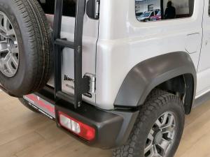 Suzuki Jimny 1.5 GLX AllGrip 3-door manual - Image 7