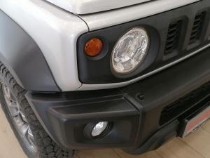 Suzuki Jimny 1.5 GLX AllGrip 3-door manual - Image 8
