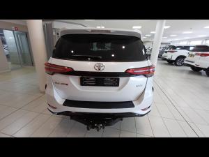 Toyota Fortuner 2.4GD-6 4x4 - Image 5