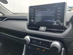 Toyota RAV4 2.0 GX auto - Image 12