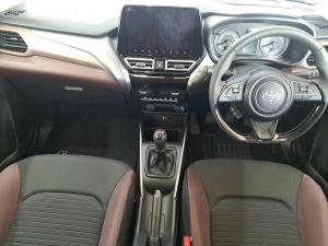 Toyota Starlet Cross 1.5 XR manual - Image 6