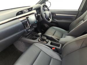 Toyota Hilux 2.8GD-6 double cab 4x4 Legend auto - Image 7
