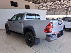 Toyota Hilux 2.8GD-6 double cab 4x4 Legend auto - Image 12