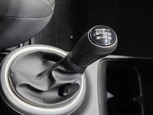 Toyota Vitz 1.0 XR manual - Image 9