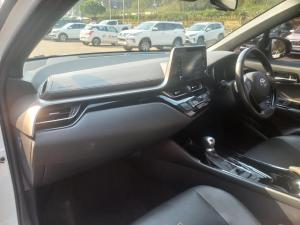 Toyota C-HR 1.2T Luxury - Image 9