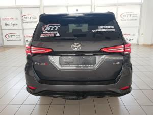 Toyota Fortuner 2.4GD-6 4X4 automatic - Image 5