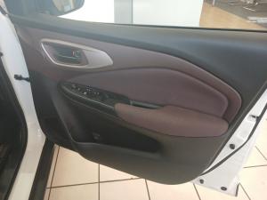 Toyota Starlet Cross 1.5Xs - Image 15