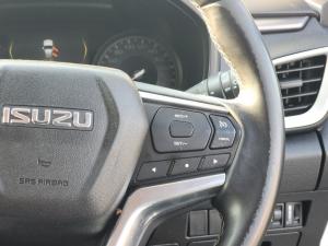 Isuzu D-MAX 1.9 Ddi LS 4X4 automatic D/C - Image 10