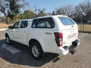 Isuzu D-MAX 1.9 Ddi LS 4X4 automatic D/C - Image 13