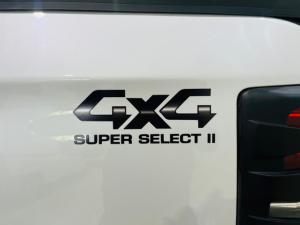 Mitsubishi Triton 2.4DI-D double cab 4x4 Xtreme - Image 11