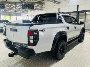 Mitsubishi Triton 2.4DI-D double cab 4x4 Xtreme - Image 6