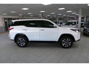 Toyota Fortuner 2.8GD-6 VX - Image 3