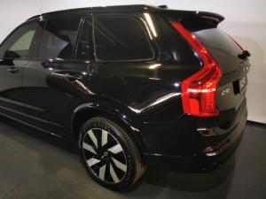 Volvo XC90 T8 Recharge AWD Ultra Dark - Image 12