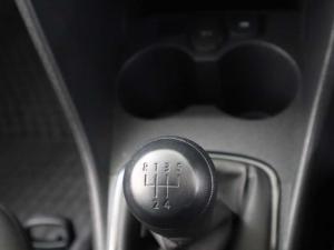 Volkswagen Polo Vivo hatch 1.4 - Image 13