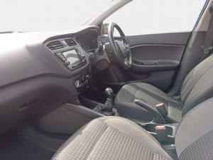 Hyundai i20 1.2 Motion - Image 10