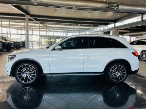 Mercedes-Benz GLC GLC250 4Matic AMG Line - Image 10