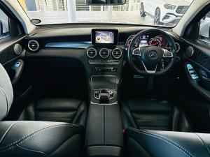 Mercedes-Benz GLC GLC250 4Matic AMG Line - Image 4