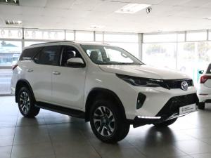 Toyota Fortuner 2.4GD-6 auto - Image 3