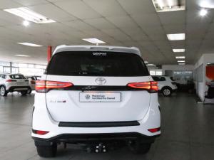 Toyota Fortuner 2.4GD-6 auto - Image 5
