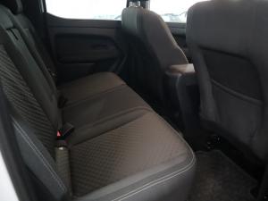 Volkswagen Amarok 2.0BiTDI double cab Life 4Motion - Image 13