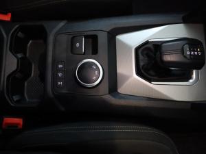 Volkswagen Amarok 2.0BiTDI double cab Life 4Motion - Image 17