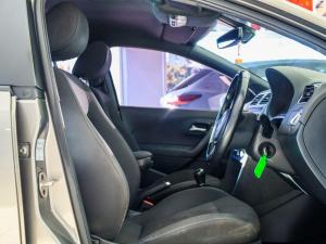 Volkswagen Polo Vivo hatch 1.0TSI GT - Image 14