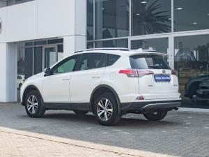 Toyota RAV4 2.0 GX auto - Image 5
