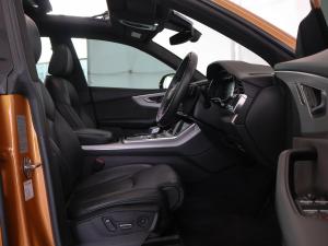 Audi Q8 55TFSI quattro - Image 16