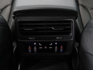 Audi Q8 55TFSI quattro - Image 19