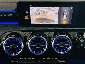Mercedes-Benz CLA CLA35 4Matic - Image 9