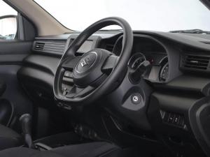 Suzuki Ertiga 1.5 GA - Image 21