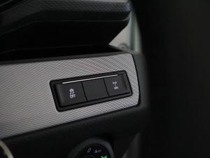 Volkswagen Caravelle 2.0BiTDI Highline 4Motion - Image 19