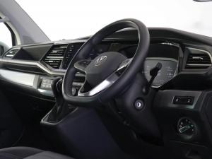 Volkswagen Caravelle 2.0BiTDI Highline 4Motion - Image 22