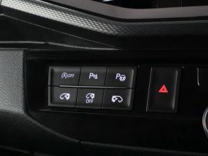 Volkswagen Caravelle 2.0BiTDI Highline 4Motion - Image 29