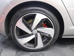 Volkswagen Golf GTI - Image 7