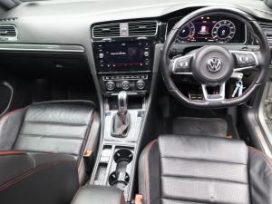 Volkswagen Golf GTI - Image 8