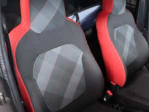 Renault Kwid 1.0 Zen - Image 16