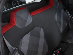 Renault Kwid 1.0 Zen - Image 17