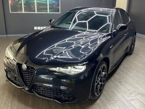 Alfa Romeo Giulia 2.0T Veloce - Image 18