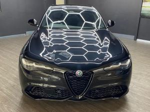 Alfa Romeo Giulia 2.0T Veloce - Image 2