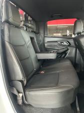 Isuzu D-Max 3.0TD double cab V-Cross 4x4 - Image 10