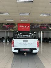 Isuzu D-Max 3.0TD double cab V-Cross 4x4 - Image 5
