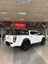 Isuzu D-Max 3.0TD double cab V-Cross 4x4 - Image 6