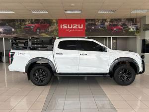 Isuzu D-Max 3.0TD double cab V-Cross 4x4 - Image 7