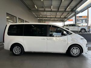 Hyundai Staria 2.2D Multicab - Image 8