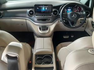 Mercedes-Benz V-Class V300d Exclusive - Image 11