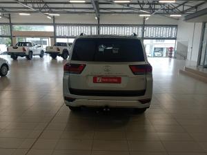 Toyota Land Cruiser 300 3.3D ZX - Image 5